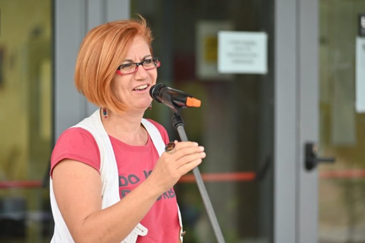 Αλληλεγγύη στη Ντίνα Ρέππα: «Ανάρμοστη συμπεριφορά» είναι η τρομοκρατία εργαζομένων