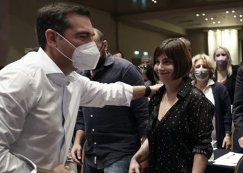 Ο Τσίπρας «έκοψε και έραψε»  τους συσχετισμούς