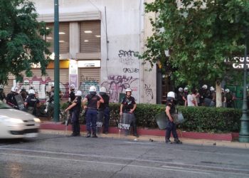 Αμόκ βίας και καταστολής στην πορεία για Γ. Μιχαηλίδη (βίντεο)