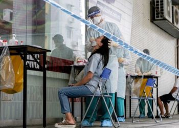 Συσκότιση: Καταργούν την καθημερινή ενημέρωση για Covid!
