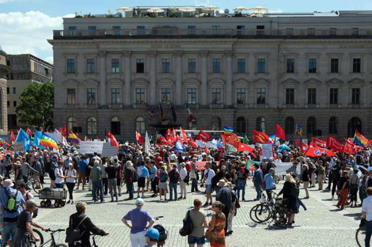 Γερμανία: «Δεν πληρώνουμε τους πολέμους»