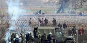 Σφαίρες, ξύλο, βασανιστήρια, πτώματα προσφύγων στο ποτάμι – μια συγκλονιστική καταγγελία στο Δίκτυο «Σπάρτακος»