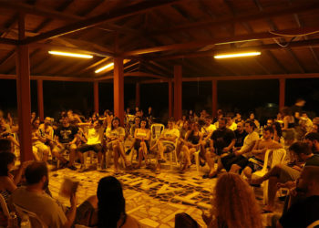 Camping Αναιρέσεις: Διακοπές, αγώνας και συλλογικότητα