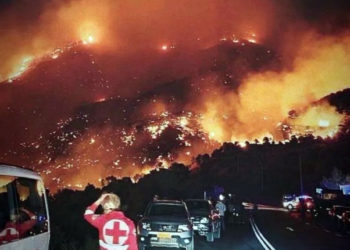 ΑΝΤΑΡΣΥΑ: Οι μόνοι εμπρηστές είναι η κυβέρνηση και το σύστημα