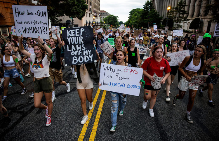 Δικαιώματα: Οι ΗΠΑ γυρίζουν το ρολόι 50 χρόνια πίσω…