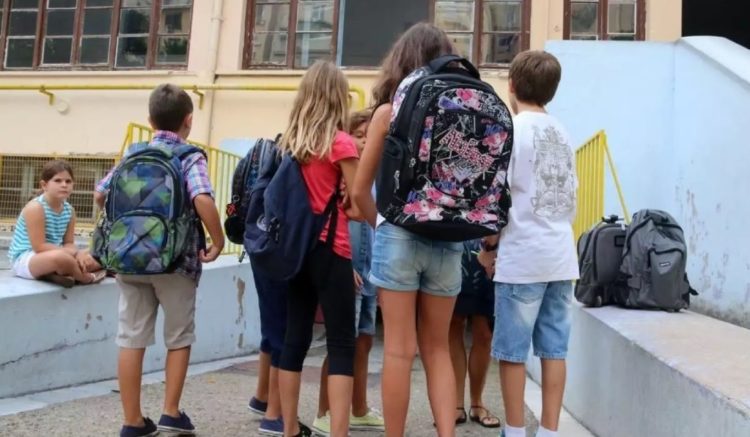 Ολοήμερα σχολεία: Αντιεκπαιδευτικό «πάρκινγκ» παιδιών