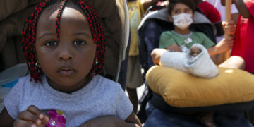 Όχι στη βίαιη εκκένωση του Ελαιώνα και στον νέο ξεριζωμό των προσφύγων