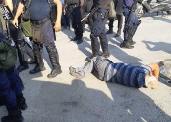 Αστυνομικό ξύλο και χημικά στους εργαζόμενους της Μαλαματίνα, στο πλευρό της εργοδοσίας η κυβέρνηση (ενημέρωση)