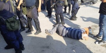 Αστυνομικό ξύλο και χημικά στους εργαζόμενους της Μαλαματίνα, στο πλευρό της εργοδοσίας η κυβέρνηση (ενημέρωση)