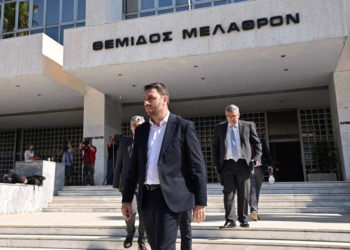 Στάχτη στα μάτια η έρευνα για υποκλοπές ξεκινά με Μητσοτάκη αντί για Ανδρουλάκη!