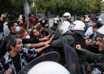 ΝΑΡ: Αλληλεγγύη στον αγώνα των γυναικών του Ιράν