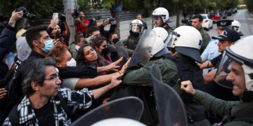 ΝΑΡ: Αλληλεγγύη στον αγώνα των γυναικών του Ιράν