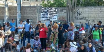 Ελαιώνας: Συγκέντρωση αλληλεγγύης στους πρόσφυγες την Πέμπτη στην πύλη της δομής