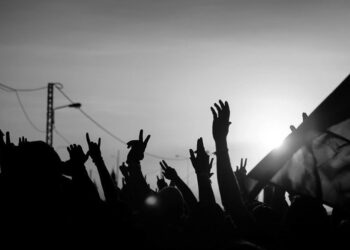 Για ένα ρεύμα ανατροπής  στη νέα εποχή των θυελλών
