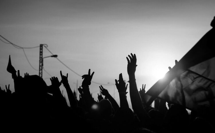 Για ένα ρεύμα ανατροπής  στη νέα εποχή των θυελλών