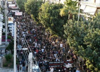 Αντιφασιστικό αντικυβερνητικό ποτάμι στους δρόμους Κερατσινίου και Νίκαιας