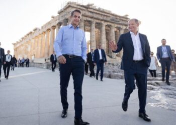 Μπίζνες και ΝΑΤΟ στην ατζέντα του Σολτς