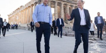 Μπίζνες και ΝΑΤΟ στην ατζέντα του Σολτς