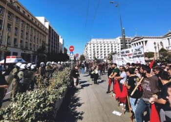 Αγωνιστικό ξεκίνημα στις σχολές με συνελεύσεις και διαδηλώσεις