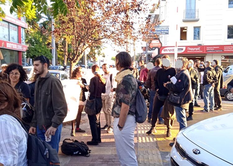 Γενική Ταχυδρομική: Κινητοποίηση-απάντηση στις απολύσεις (φωτο-βίντεο)