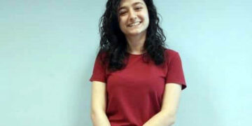 Ανθρωποφύλακες χτύπησαν την απεργό πείνας Χαζάλ Σετσέρ στις φυλακές Θήβας