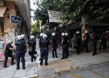 Τα Εξάρχεια είναι γειτονιά: Όχι στην καταστολή και την αστυνομοκρατία!