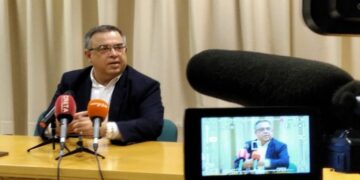 Εικονική κυβερνητική πραγματικότητα για τους δημοσιογράφους