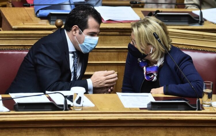 Στήνουν «ΕΣΥ» ιδιωτών και μεγαλοκλινικαρχών