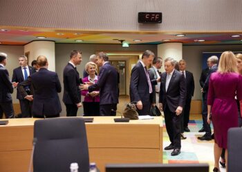 Προκλητικά αδιάφορη παραμένει  η ΕΕ