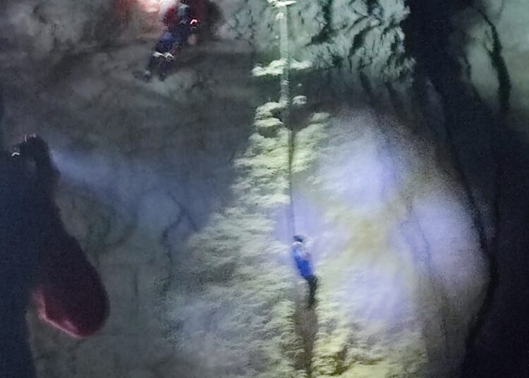 Εθελοντές από Κύθηρα στο ΠΡΙΝ: Αντίβαρο στον «ελλιπή» κρατικό μηχανισμό η αλληλεγγύη  της τοπικής κοινωνίας