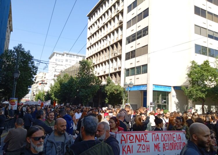 Άνοιξη εργατικού λαϊκού αγώνα, με μεγάλες διαδηλώσεις και απεργία (φωτο)