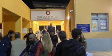 Απεργία 9/11: Εξόρμηση Ταξικής Κίνησης στον Παπαστράτο-PMI – Αλληλεγγύη στους Τούρκους συναδέλφους τους (φωτο+βίντεο)