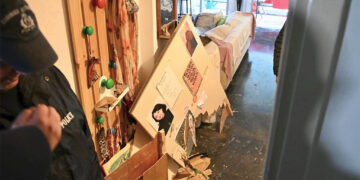 Ντροπή: Με βία η κατάσχεση του σπιτιού της Ιωάννας Κολοβού!