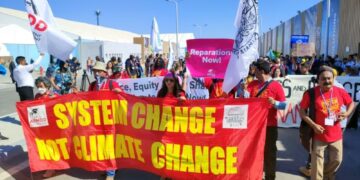 COP27: Το κεφάλαιο συνεχίζει να «καίει» τον πλανήτη