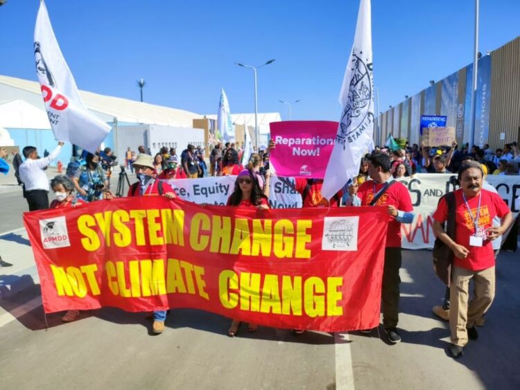 COP27: Το κεφάλαιο συνεχίζει να «καίει» τον πλανήτη