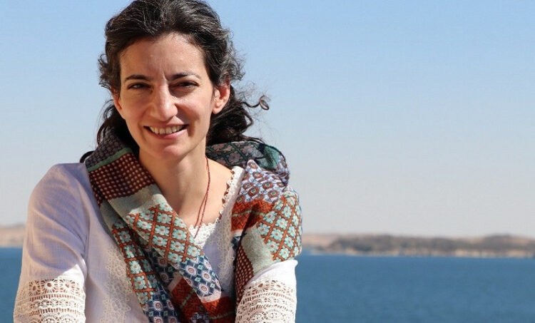 Μεράλ Τσιτσέκ: Το σύνθημα «Γυναίκα, ζωή, ελευθερία» εκφράζει ένα σχέδιο για την παγκόσμια απελευθέρωση