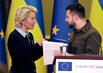 Λεφτά με τη σέσουλα  για Ουκρανία