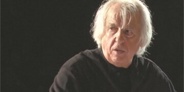 Φεστιβάλ Αθηνών: «Πόρτα»  στο Ηρώδειο για τον Χρήστο Λεοντή