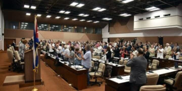 Διαφώνησαν για τον πόλεμο, στηρίζουν αστικές κυβερνήσεις