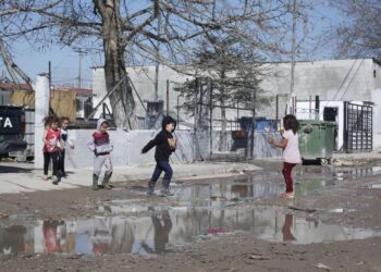 Εργαζόμενες στον οικισμό Αγ. Σοφίας: Στεκόμαστε στο πλευρό της Ρομά κοινότητας