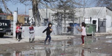 Εργαζόμενες στον οικισμό Αγ. Σοφίας: Στεκόμαστε στο πλευρό της Ρομά κοινότητας