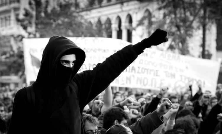 Δεκέμβρης ΄08, ρωγμή στην κανονικότητα της αστικής κυριαρχίας