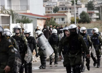 ΝΑΡ-νΚΑ: Δικαιοσύνη για τους Ρομά, όχι σφαίρες, φτώχεια και ρατσισμό