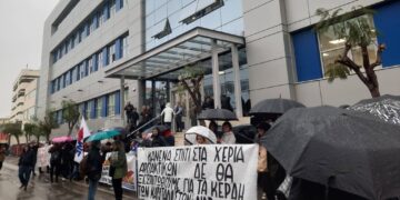 Κανένα λαϊκό σπίτι στα χέρια τραπεζίτη