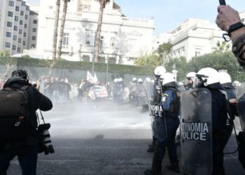 Μπλοκάρουν τη μονιμοποίηση των νεοδιόριστων εκπαιδευτικών