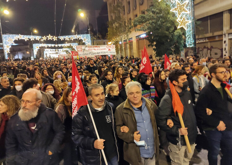 Δεκέμβρης οργής για όσα σημαδεύουν τις ζωές μας