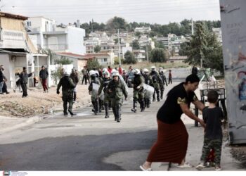 «ΔΗΚΕΟΣΙΝΗ» για όλους, όχι αστυνοµοκρατία!