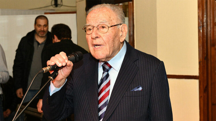 Λάζαρος Κυρίτσης (1920-2022): Έζησε και έφυγε αλύγιστος και όρθιος