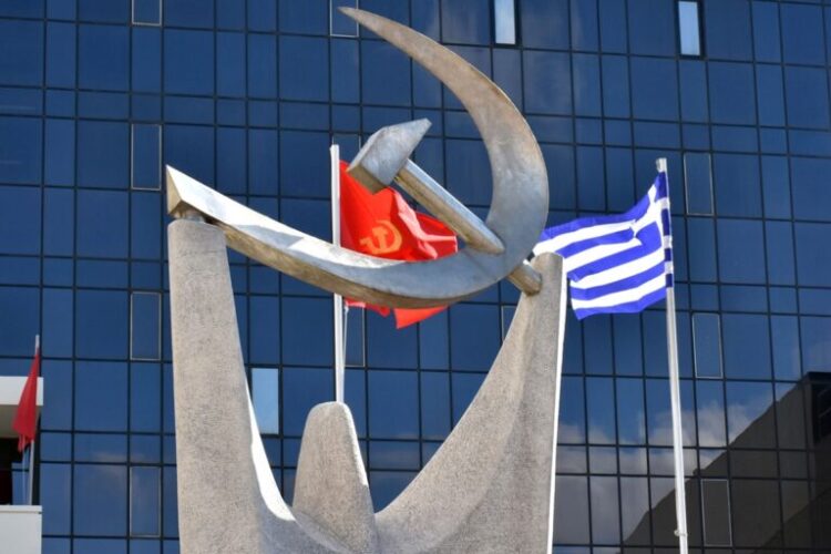 ΚΚΕ: αντιπολεμική πάλη για  την Ουκρανία, αλλά όχι στο Αιγαίο