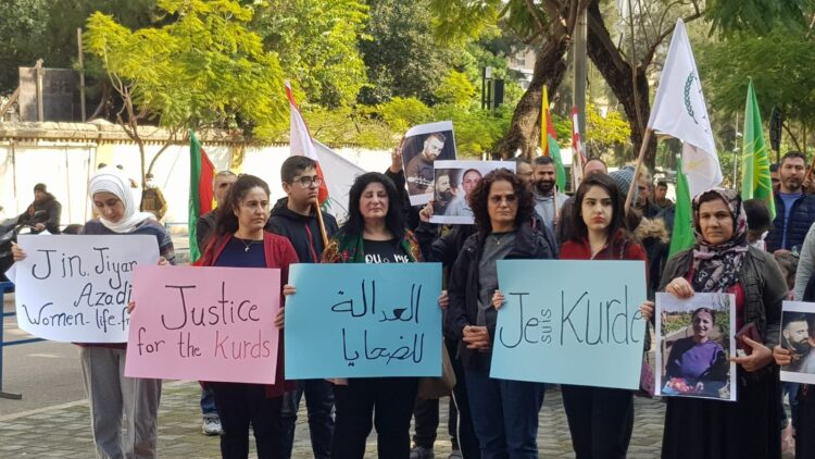 Υπερασπιζόμαστε τη γυναικεία επανάσταση ενάντια στην πολιτική γυναικοκτονία!